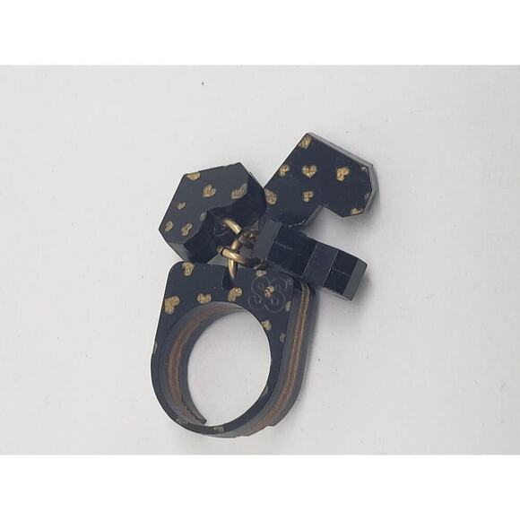 Unknown Jewelry - Artist Made Black Dangle Heart Charm Ring Wood Carved sz 7.75